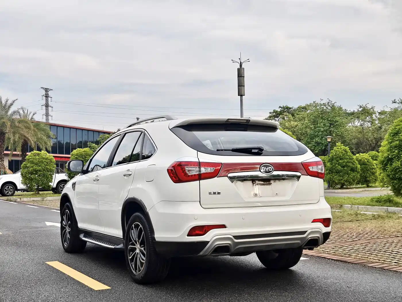 BYD S7 2015 2015 2.0T Upgrade Automatic Flagship