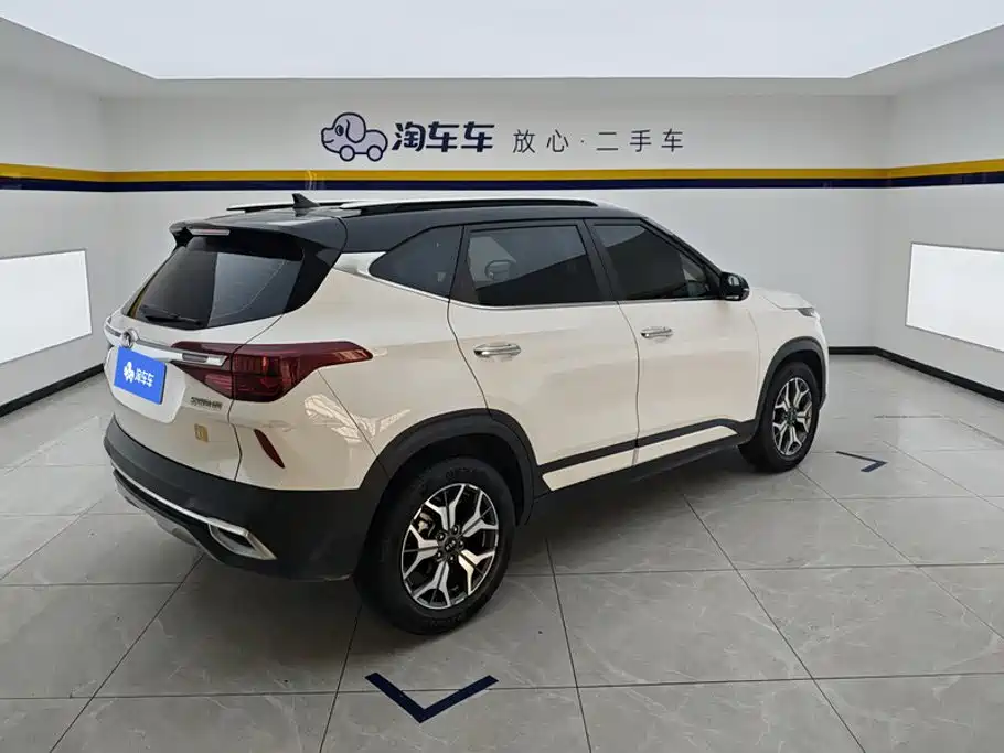 Kia KX3 Smart Run 2021 2021 1.5L CVT Fashion Edition