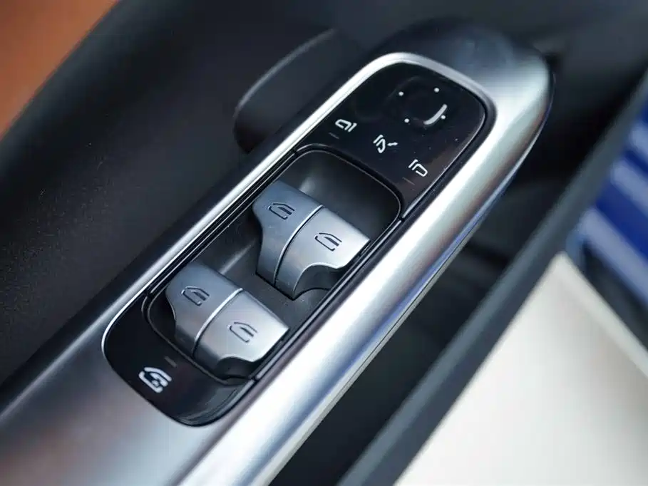 Mercedes-Benz C-Class 2022 Facelift C 260 L Sport фото 12