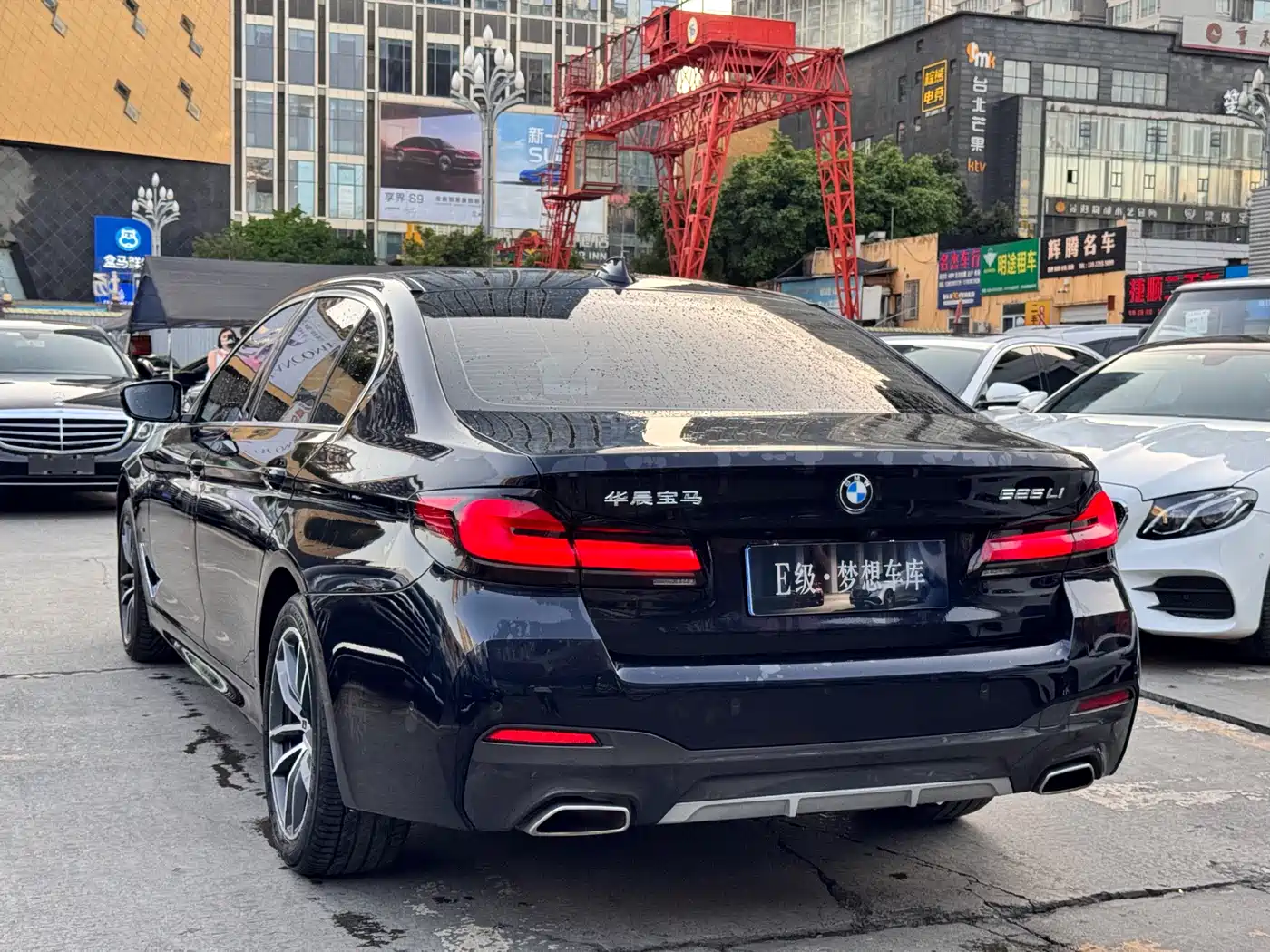 BMW 5-SERIES