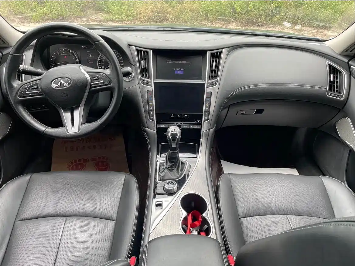 Infiniti Q50L 2019 2018 2.0T Premium Edition China V