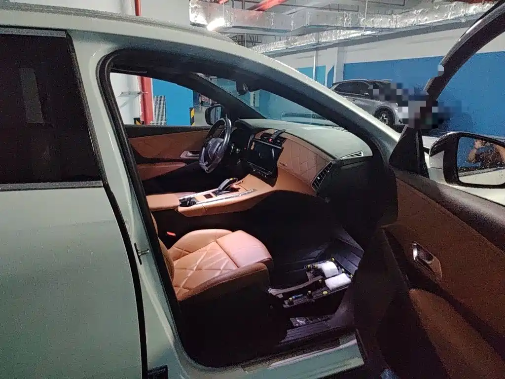DS 7 2019 2018 45THP Rivoli Pioneer Edition