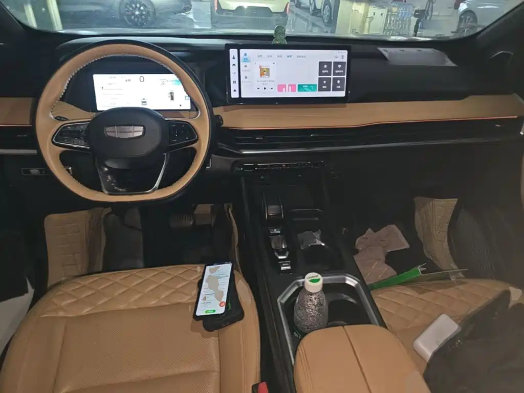 Geely Haoyue L 2023 2023 2.0T DCT Flagship