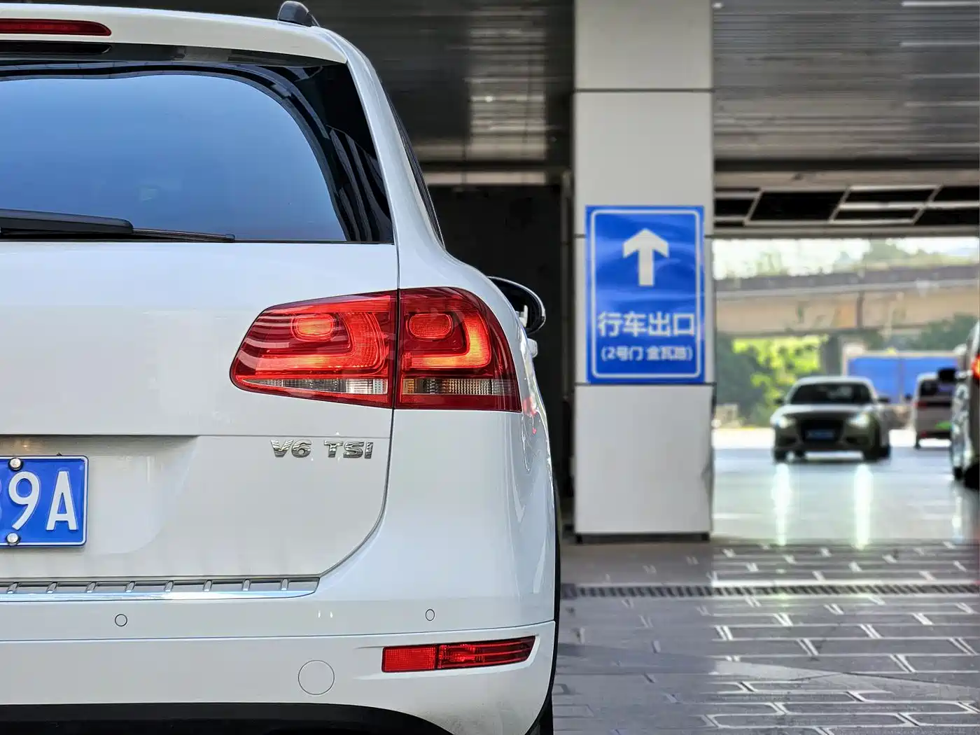 Volkswagen Touareg 2011 3.0TSI Premium фото 25