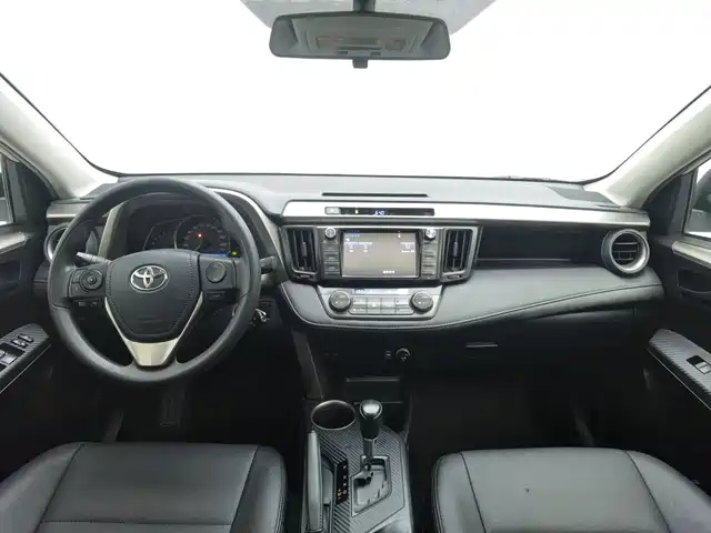 Toyota RAV4 Rongfang 2015 2.0L CVT 2WD Trend Edition — фото 5