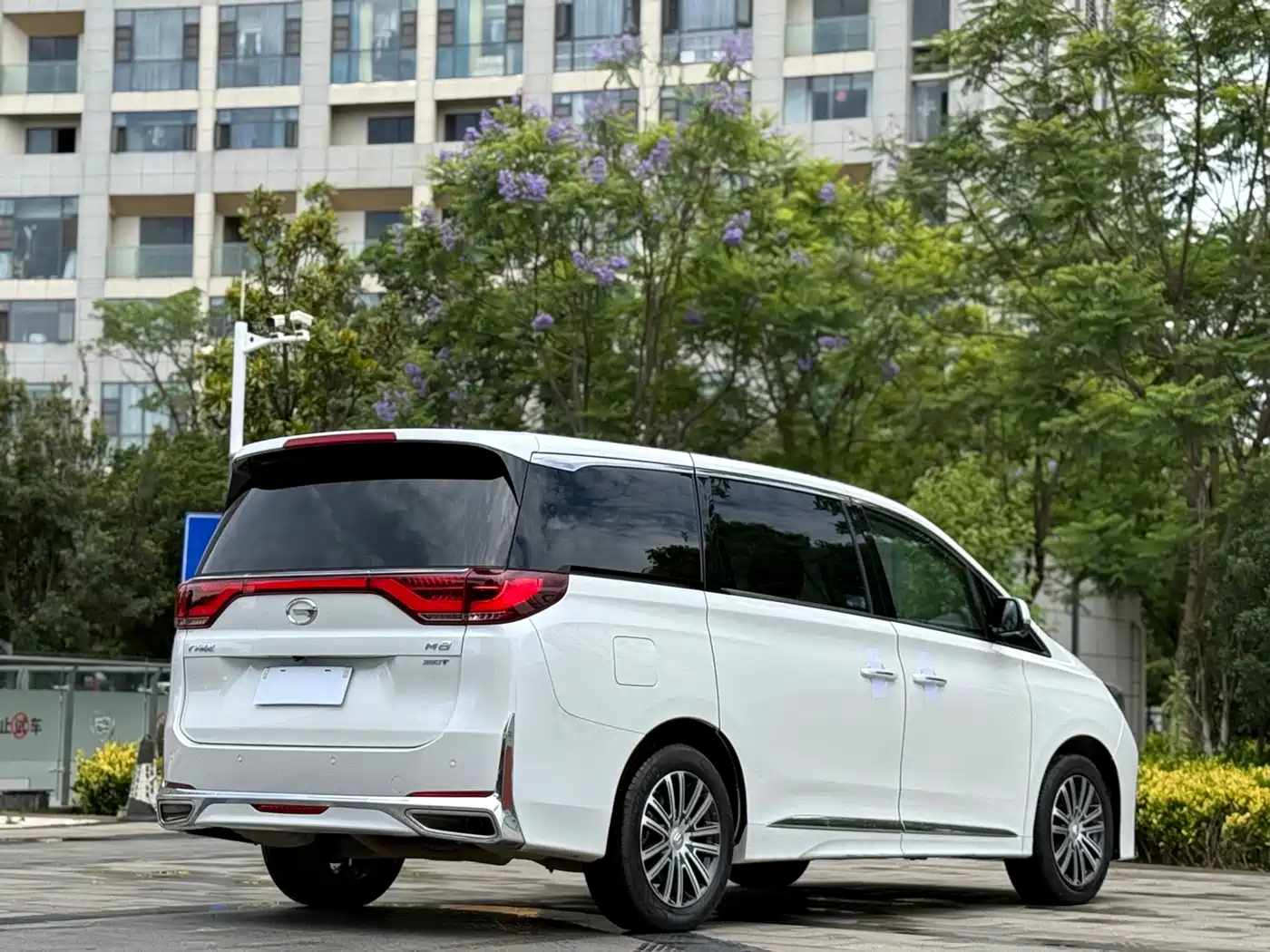 GAC TRUMPCHI M8