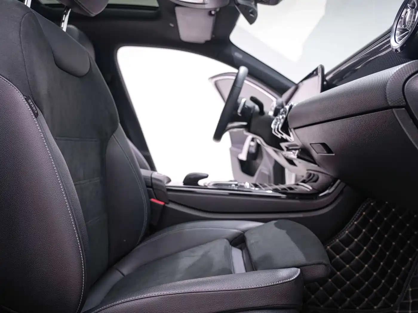 Mercedes-Benz A-Class 2021 A 200 L Sport Sedan Fashion Edition фото 27