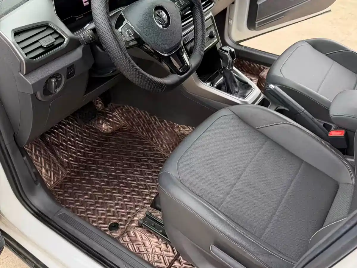 Volkswagen T-Cross 2019 280TSI DSG Luxury Edition фото 5