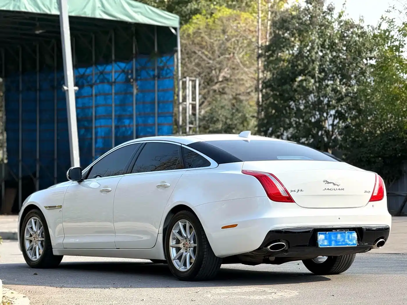 Jaguar XJ 2017 2016 XJL 3.0 SC 2WD Elegance Business Edition