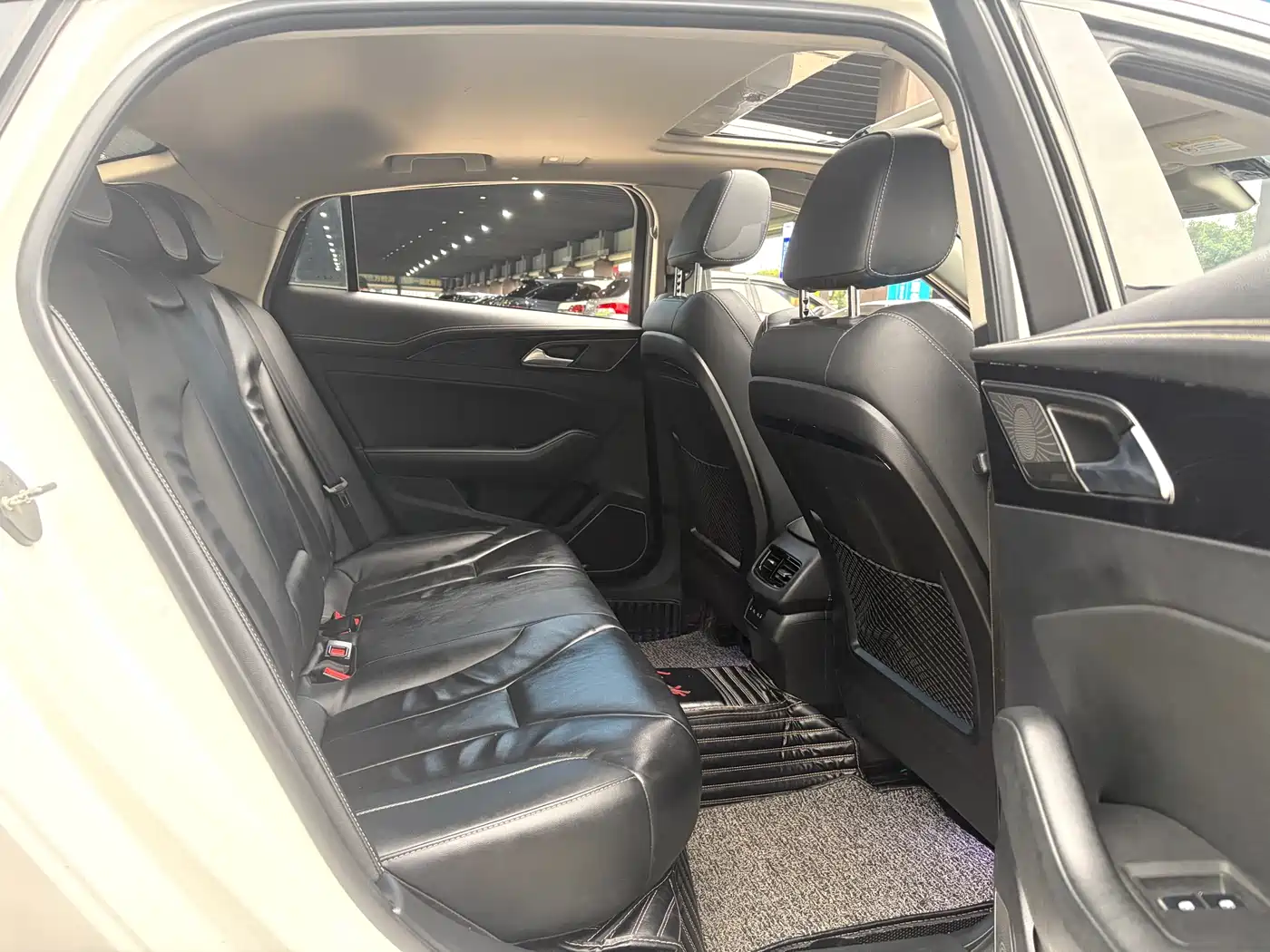 Hongqi H5 2019 30TD Smart Connect Rhythm Edition фото 15