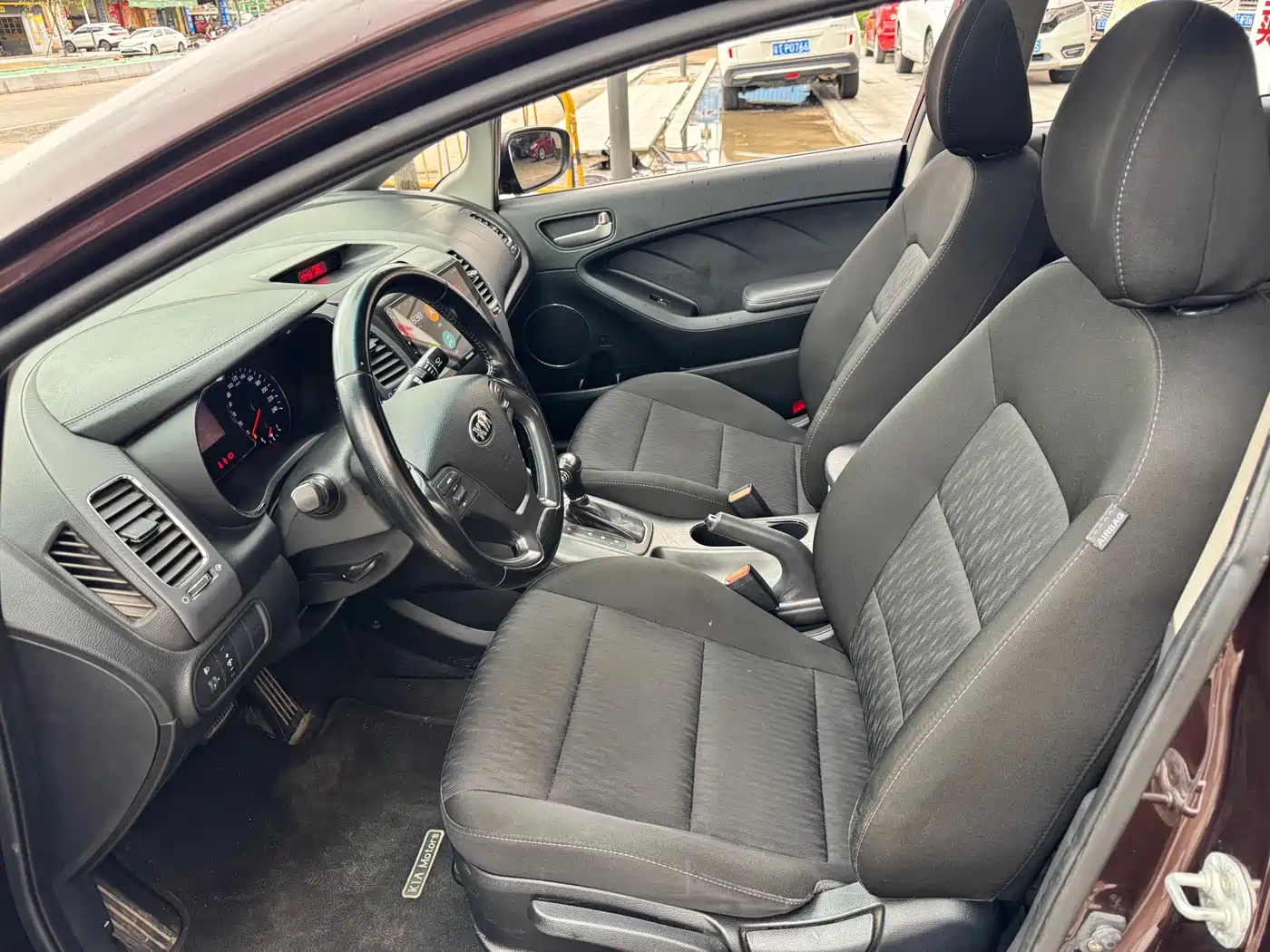 Kia K3 2015 1.6L Automatic GLS фото 11