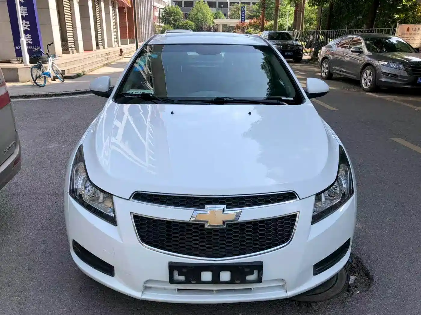 Chevrolet Cruze 2013 Model 1.8L SX AT фото 4