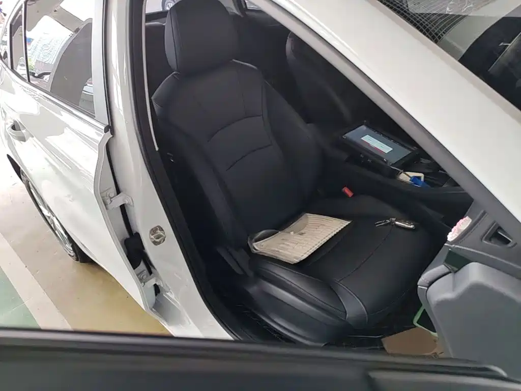 Roewe i5 2025 2026 1.5L CVT Luxury
