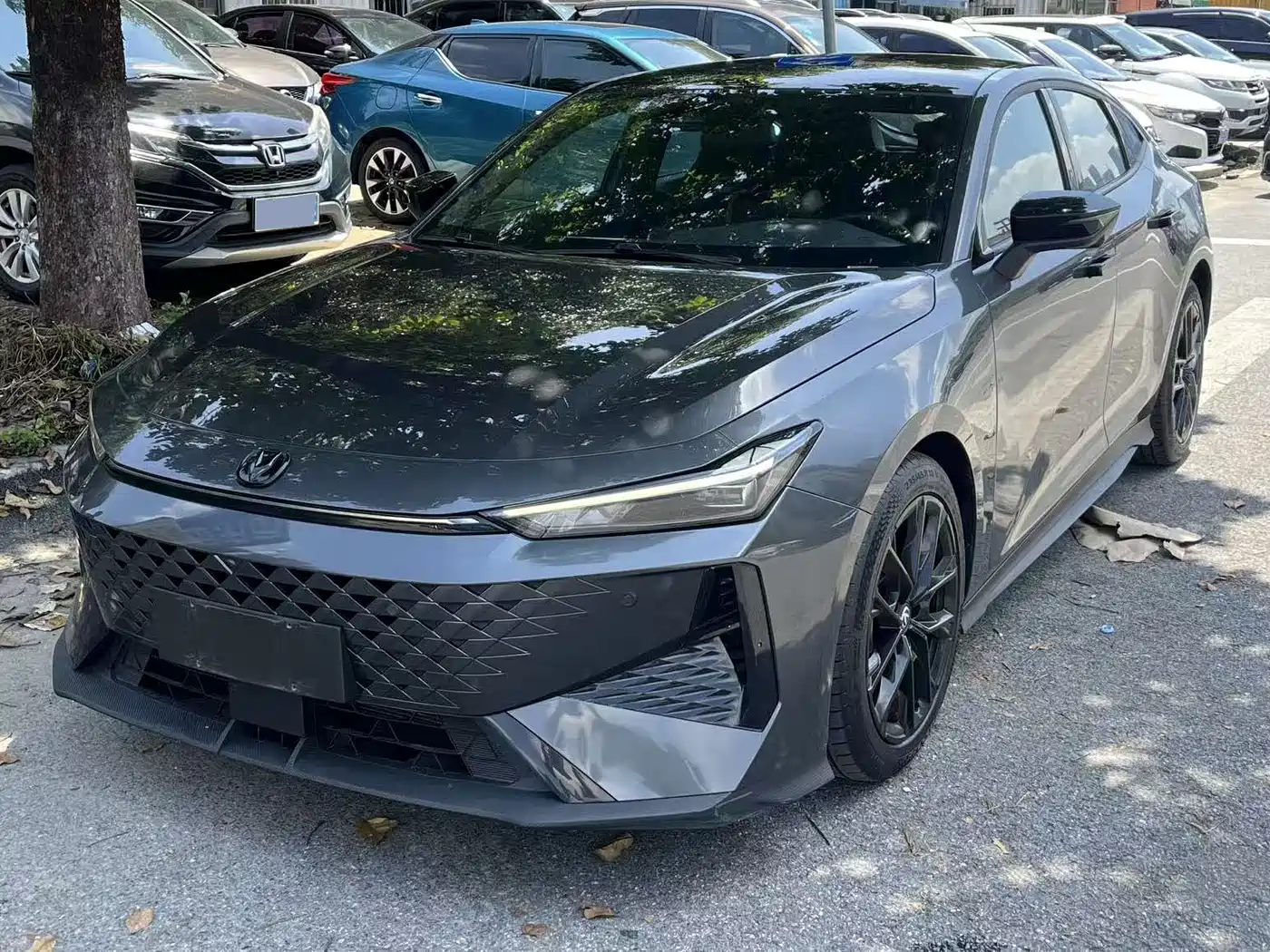 Changan UNI-V 2024 1.5T Deluxe Sport