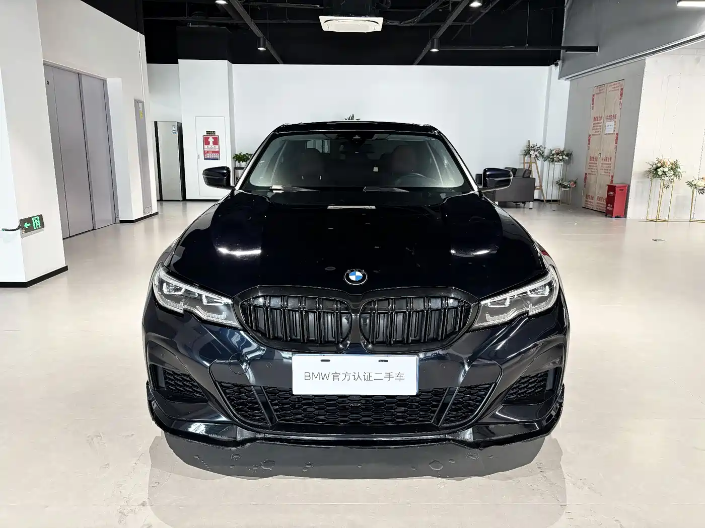 BMW 3 Series 2021 325Li M Sport Package фото 2