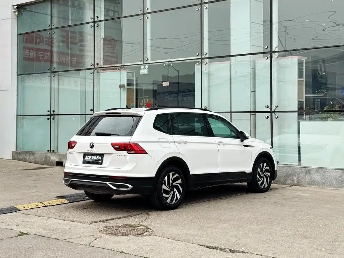 Volkswagen Tiguan L 2022 330TSI Automatic 2WD Comfort Edition фото 4