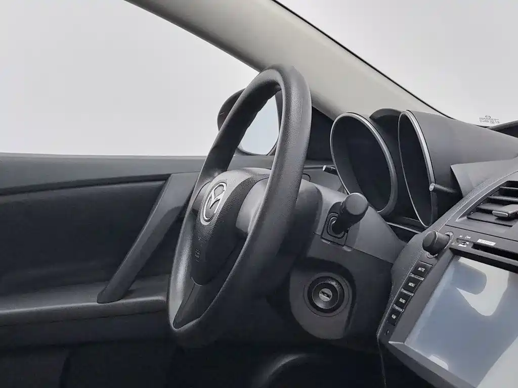 Mazda Mazda3 Axela 2012 2012 Hatchback 1.6L Automatic Elite