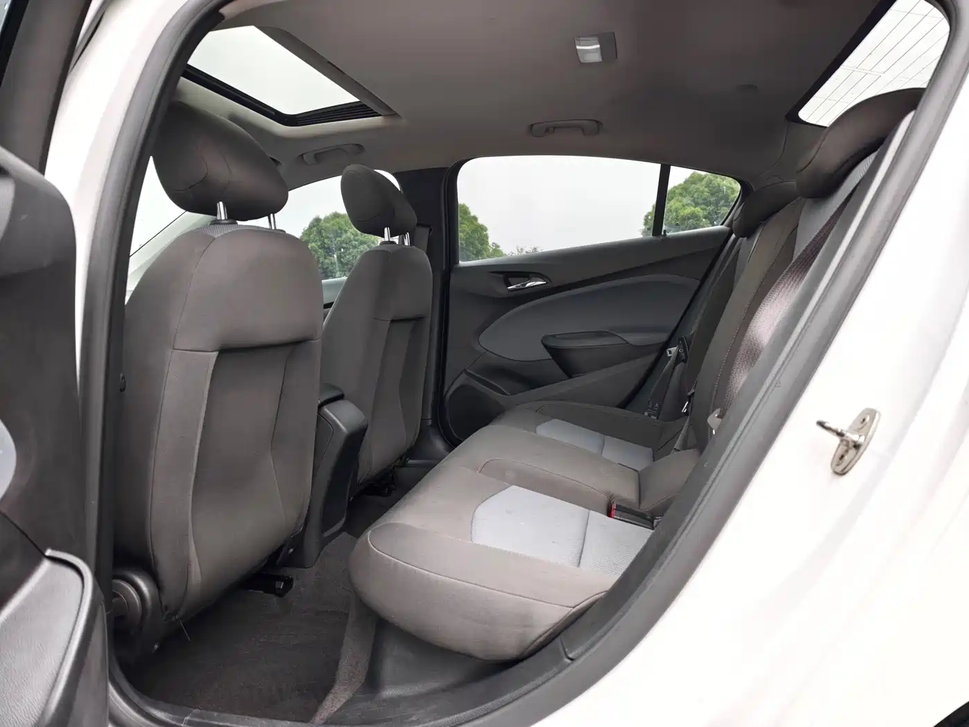 Chevrolet Cruze 2018 2018 320 Automatic Pioneer Sunroof Edition