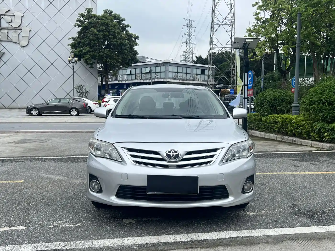 Toyota Corolla 2011 1.8L CVT GL-i фото 3