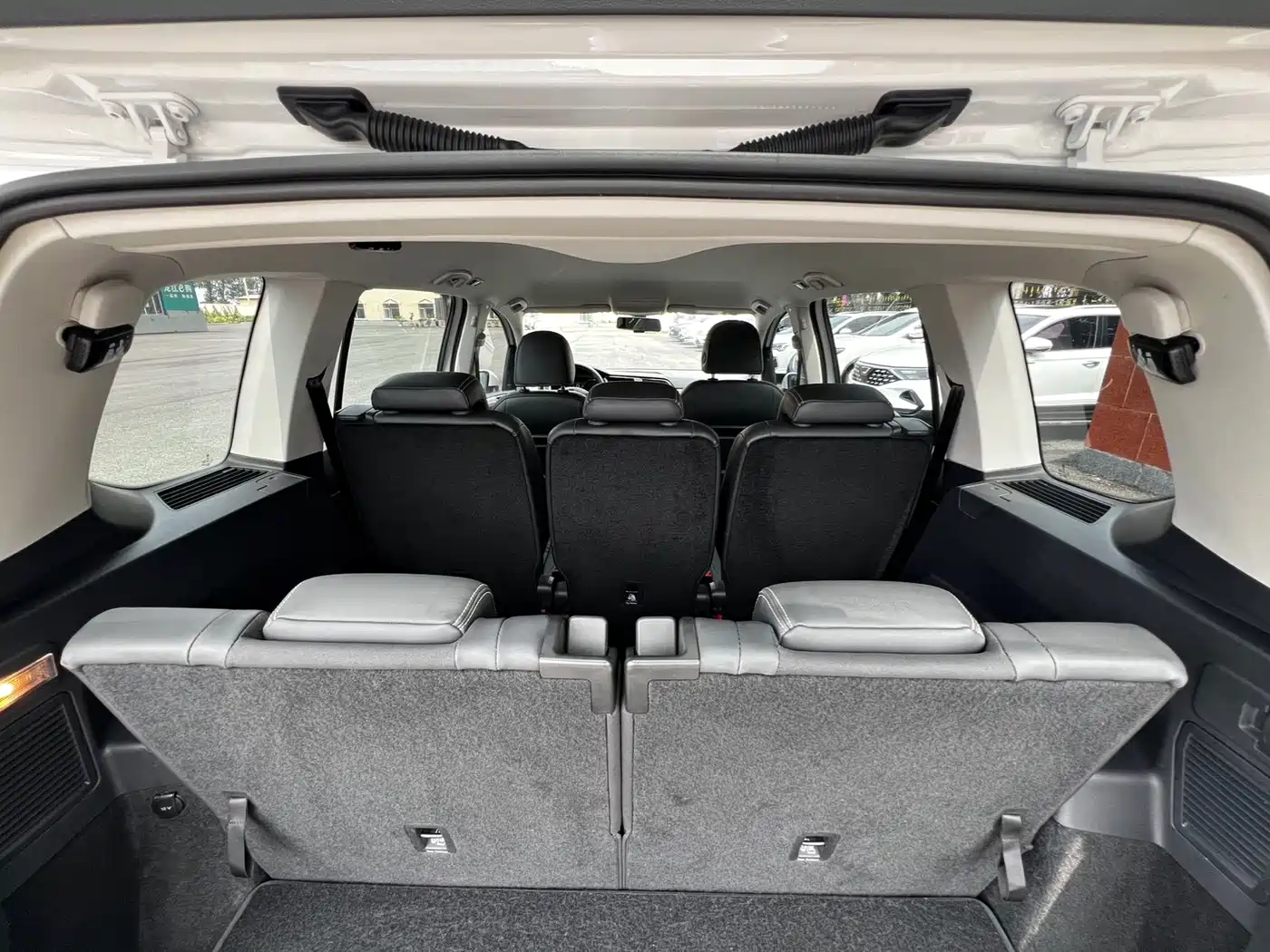 Volkswagen Touran 2021 2021 Touran L 280TSI DSG Trend Edition 7-seater