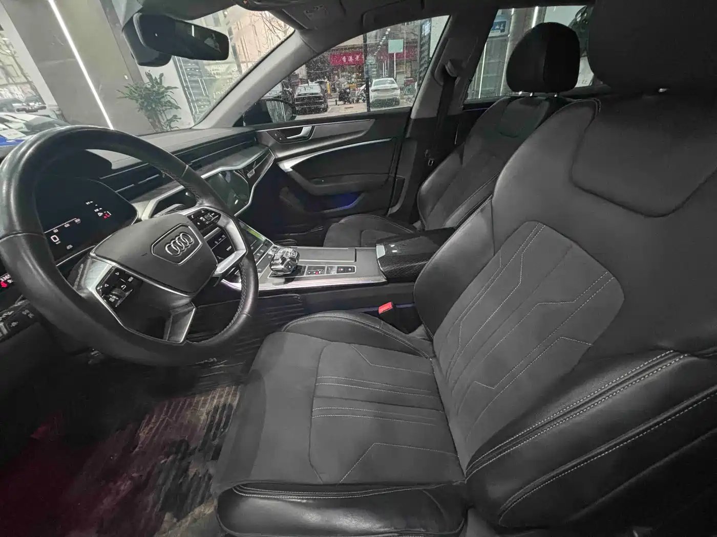 Audi A7L 2024 45TFSI S-line Dream Edition Crystal Package фото 4