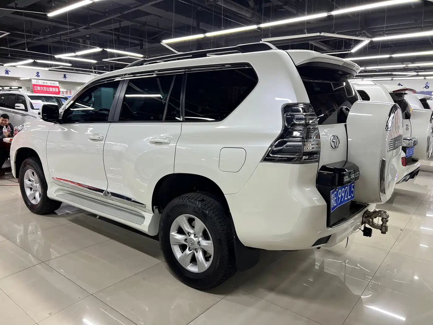 Toyota Prado (Import) фото 7