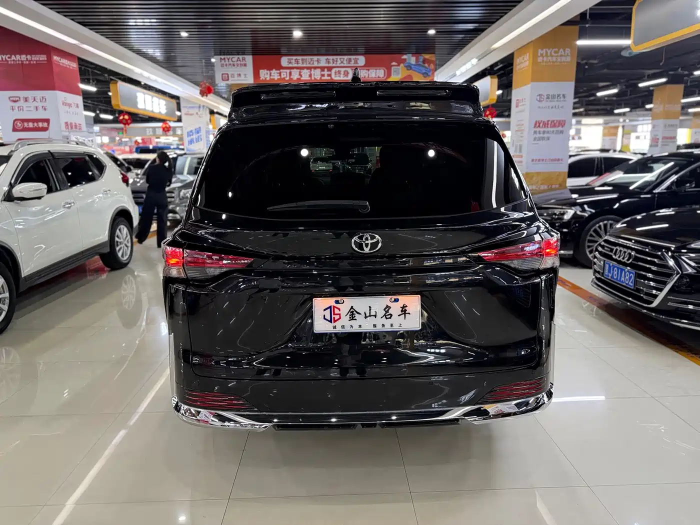 TOYOTA SIENNA
