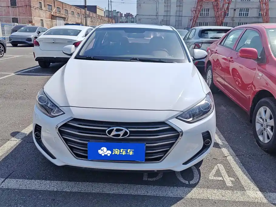 Hyundai Elantra 2016 Model 1.6L Automatic Smart Elite фото 2