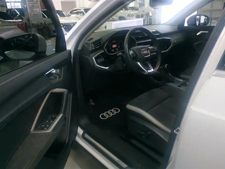 Audi Q3 2021 35 TFSI Progressive Sport фото 9
