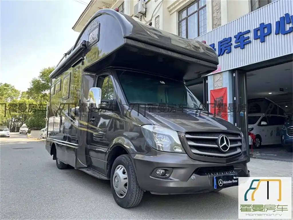 Zhongyi Motorhome Sprinter RV 2016 Model Sprinter Dual Expansion Type C RV фото 4