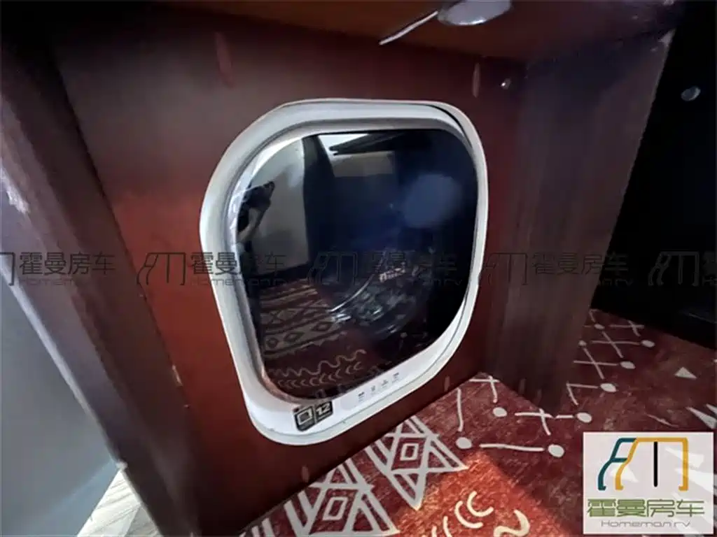 Zhongyi Motorhome Sprinter RV 2016 Model Sprinter Dual Expansion Type C RV фото 13