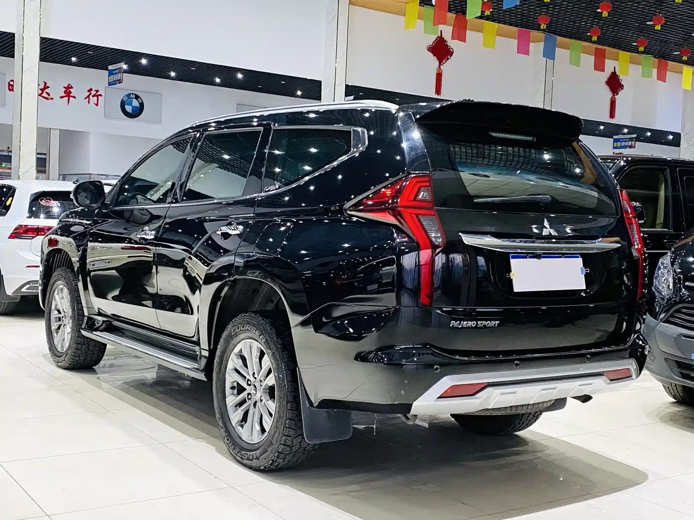 Mitsubishi Pajero Sport (Import) 2020 3.0L Luxury Edition фото 17