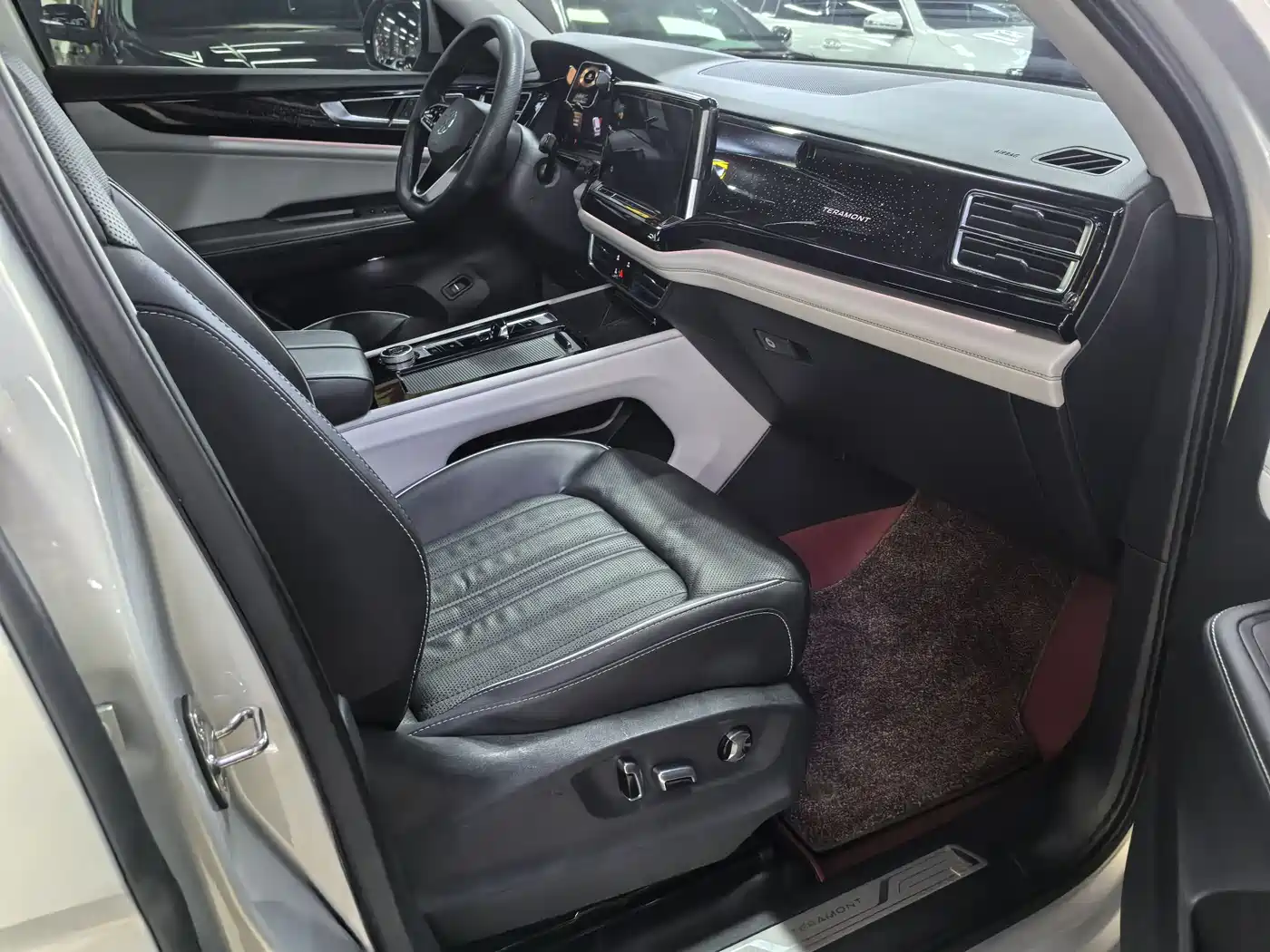 Volkswagen Teramont 2022 380TSI 4MOTION Premium Luxury фото 12