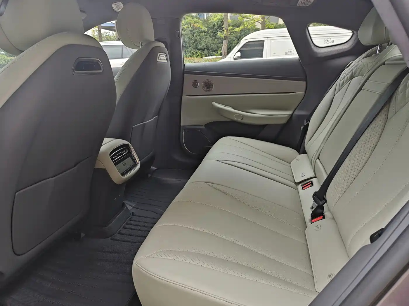 Exeed Exlantix ES 2025 2025 Range Extender Max Urban Assist