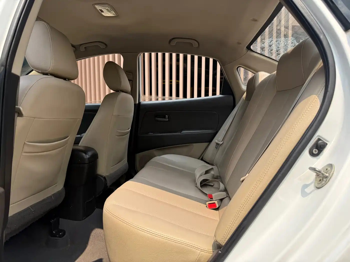 Hyundai Elantra 2011 1.6L Manual Luxury фото 7