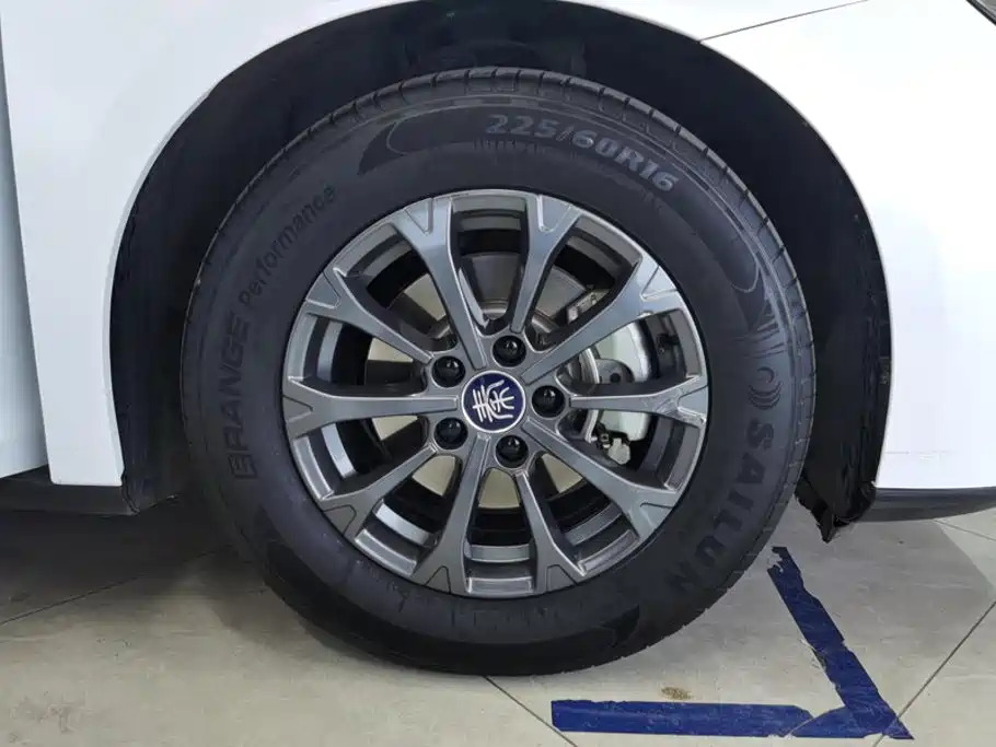 BYD Qin L 2024 2024 DM-i 80KM Leading Edition