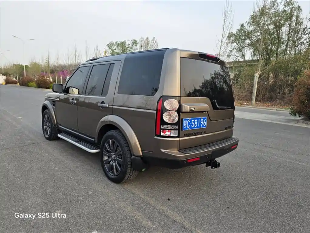 Land Rover Discovery 2012 5.0 V8 HSE фото 8