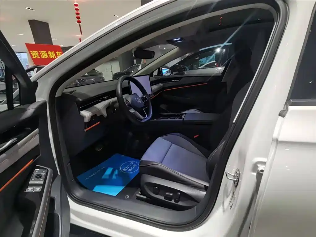 VOLKSWAGEN ID.7 VIZZION