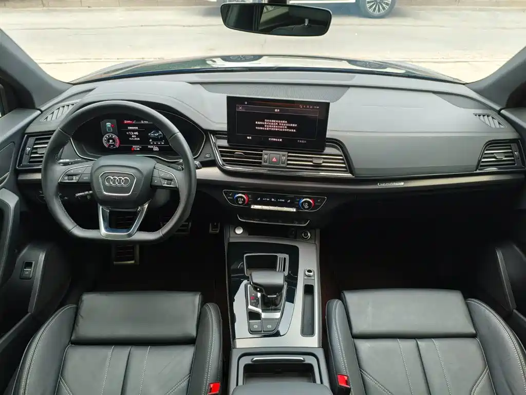 Audi Q5L 2023 40T Luxury Dynamic фото 12
