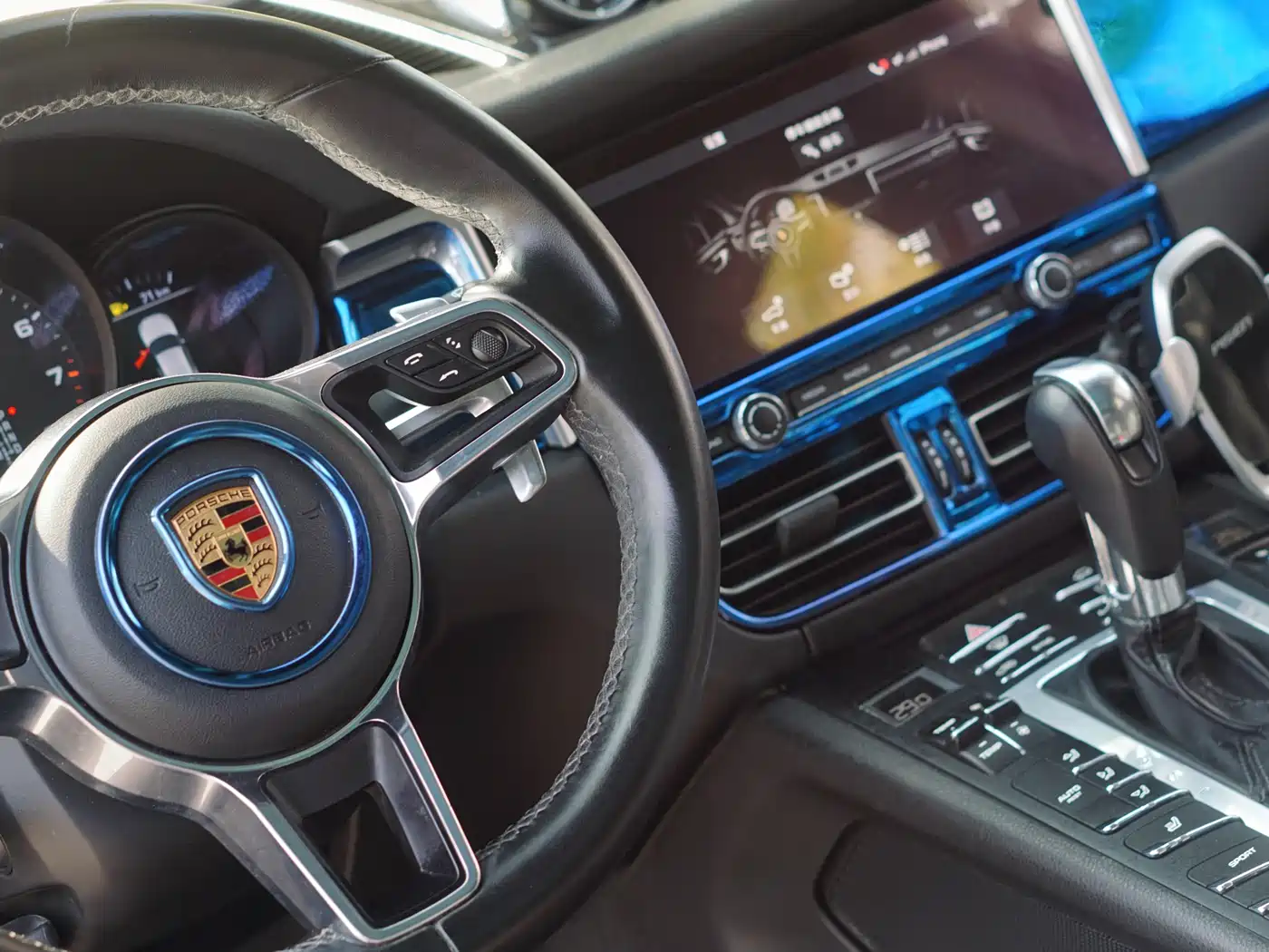 Porsche Macan 2018 Macan 2.0T фото 10
