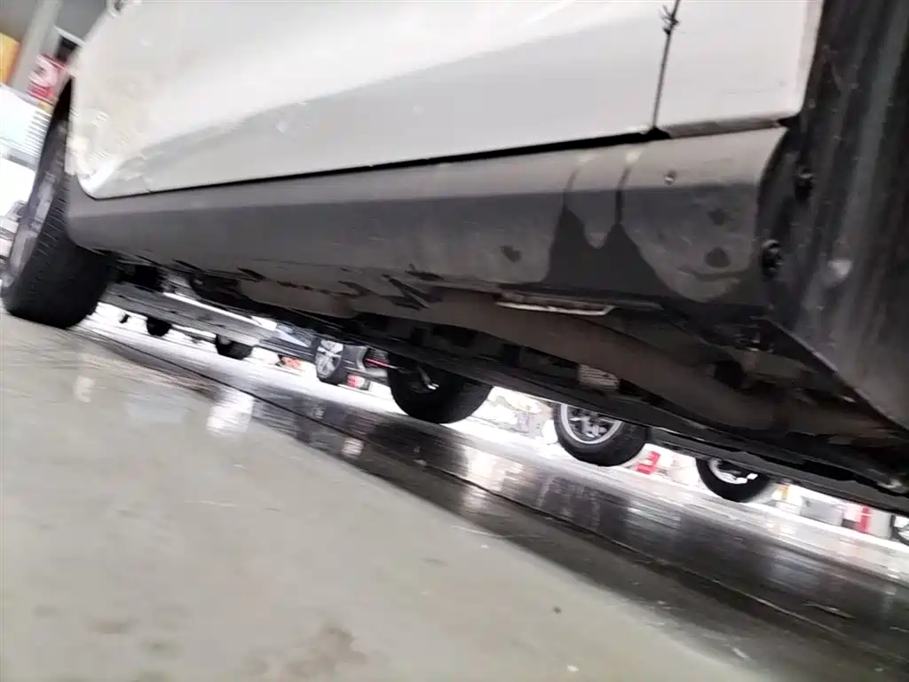 BYD Qin PLUS 2025 DM-i Smart Drive 55KM Leader фото 21