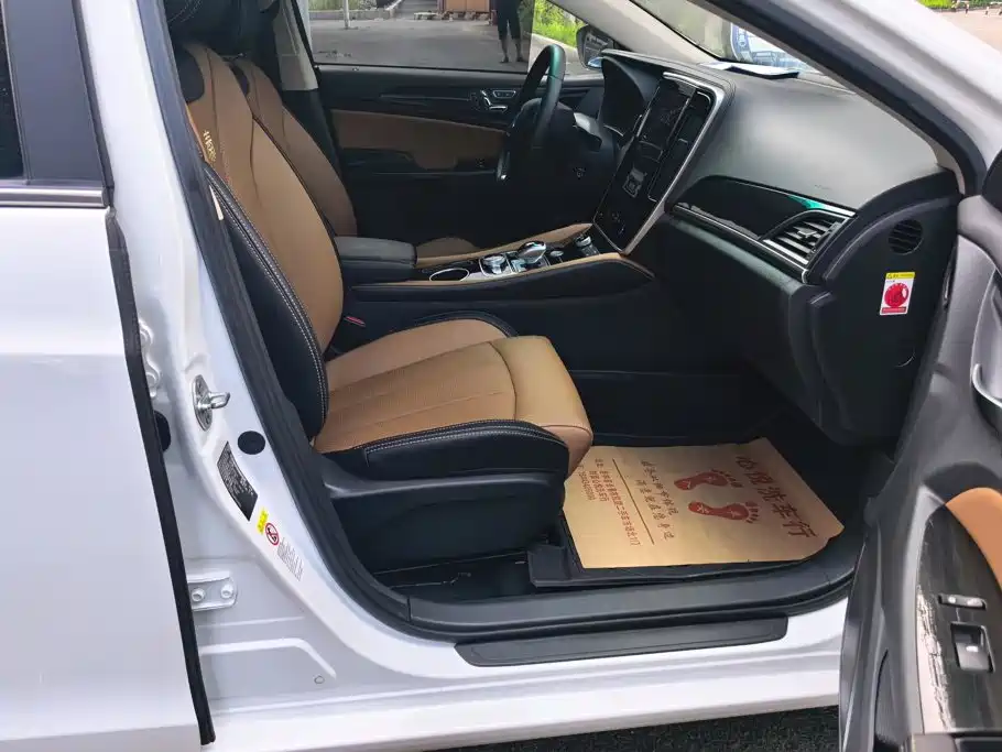 BYD Qin New Energy 2018 2018 Qin EV450 Smart Connected Premium Edition