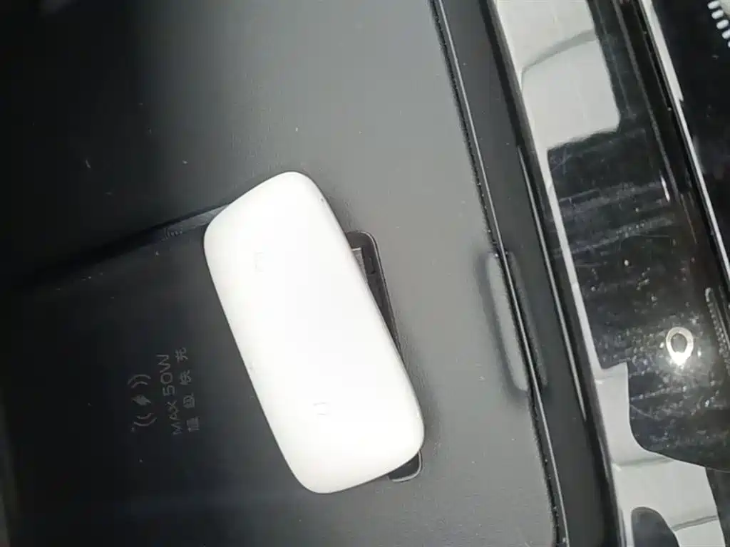 Geely Galaxy Galaxy A7 2025 EM-i 150km Premium Edition фото 9