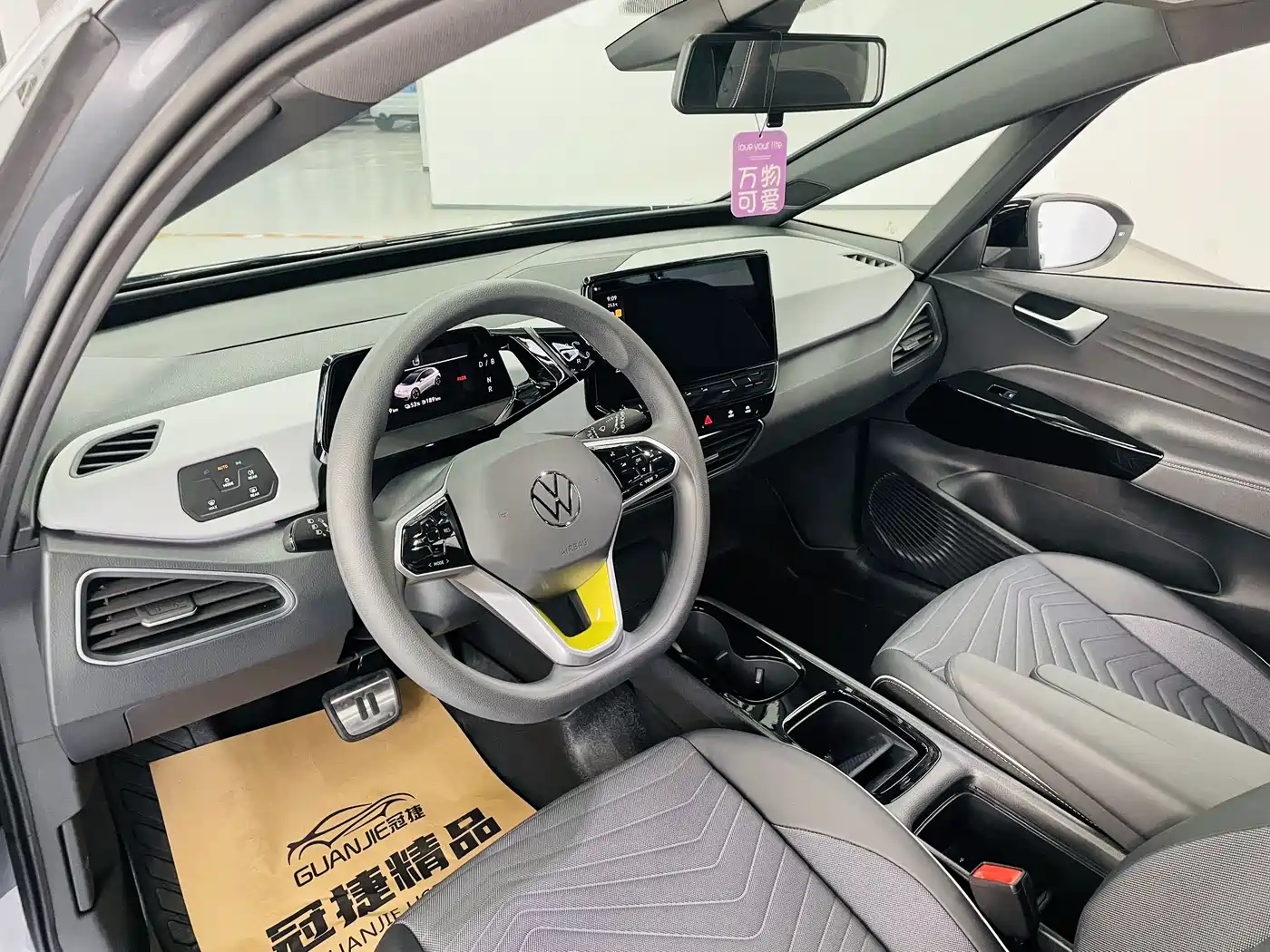 Volkswagen ID.3 2023 Upgraded Pure Intelligence Edition фото 6