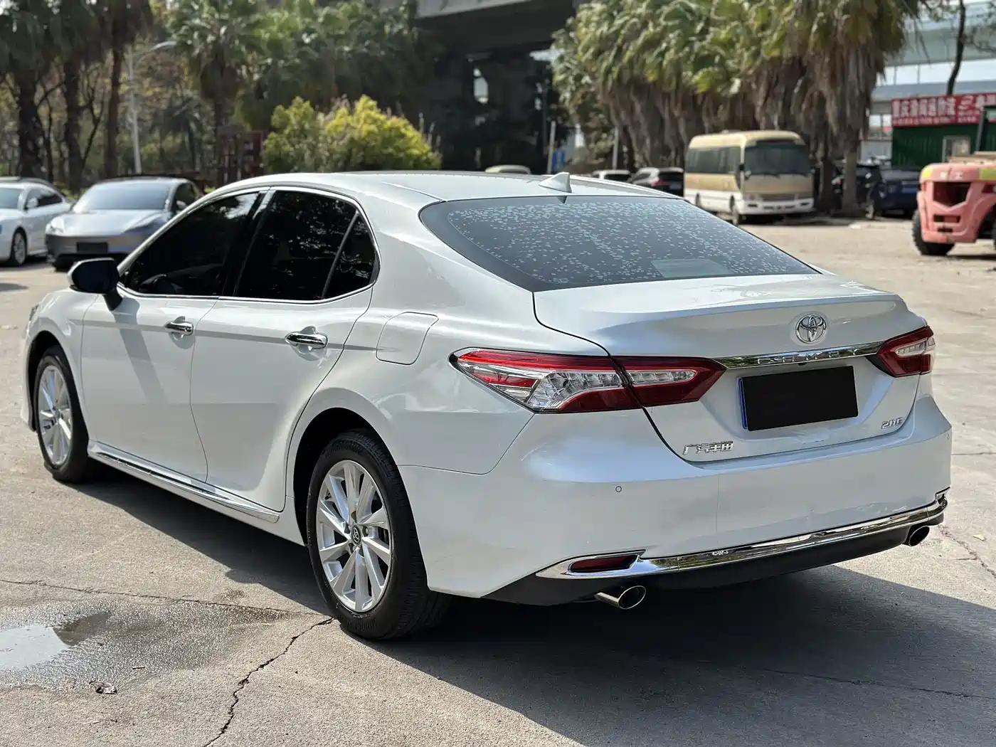 TOYOTA CAMRY