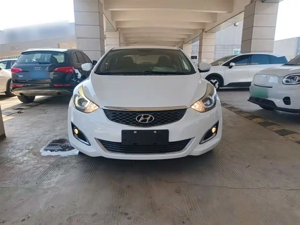 Hyundai Langdong 2016 1.6L Automatic Smart Edition фото 3