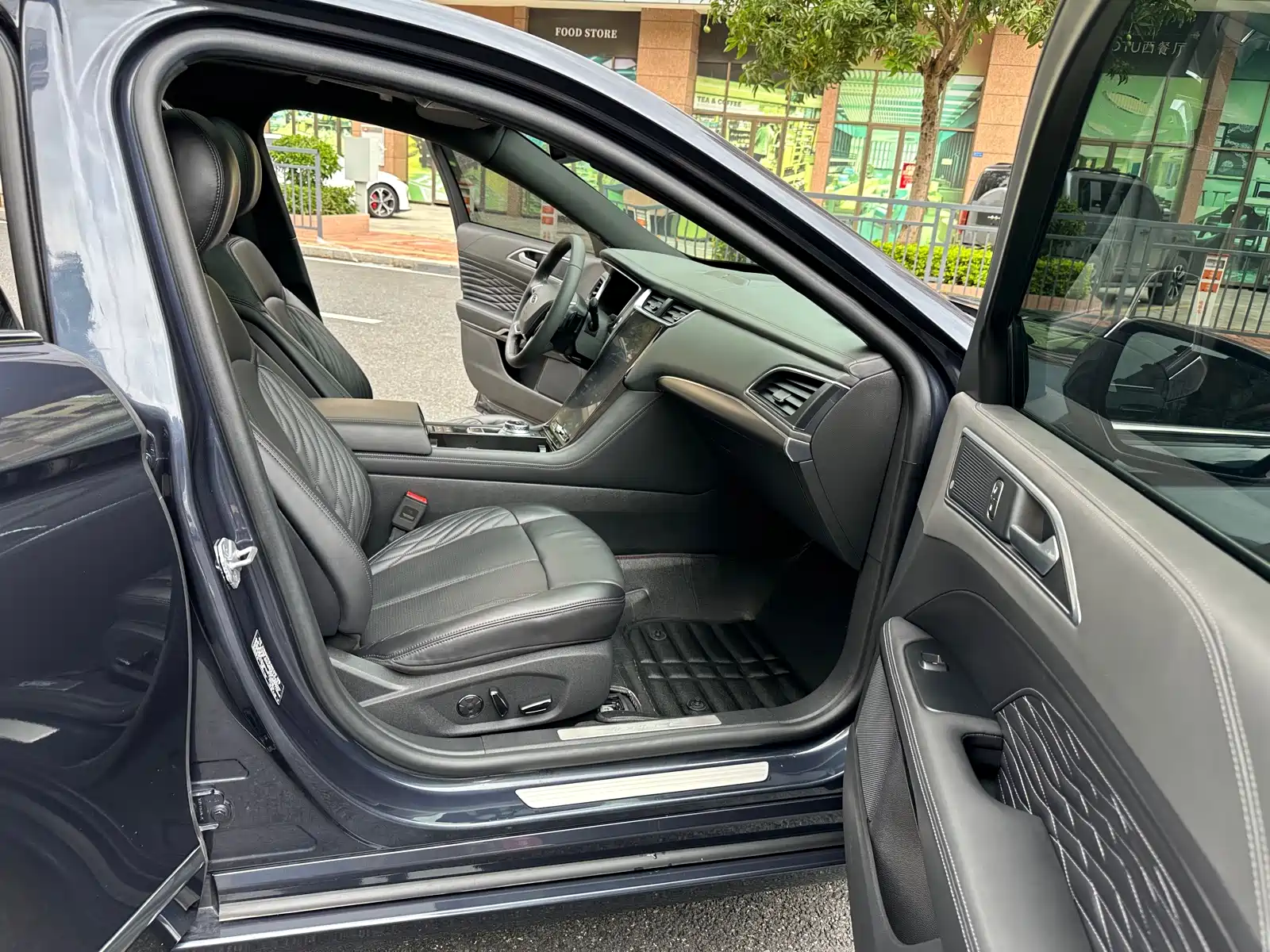 Фото 30 - Ford Taurus