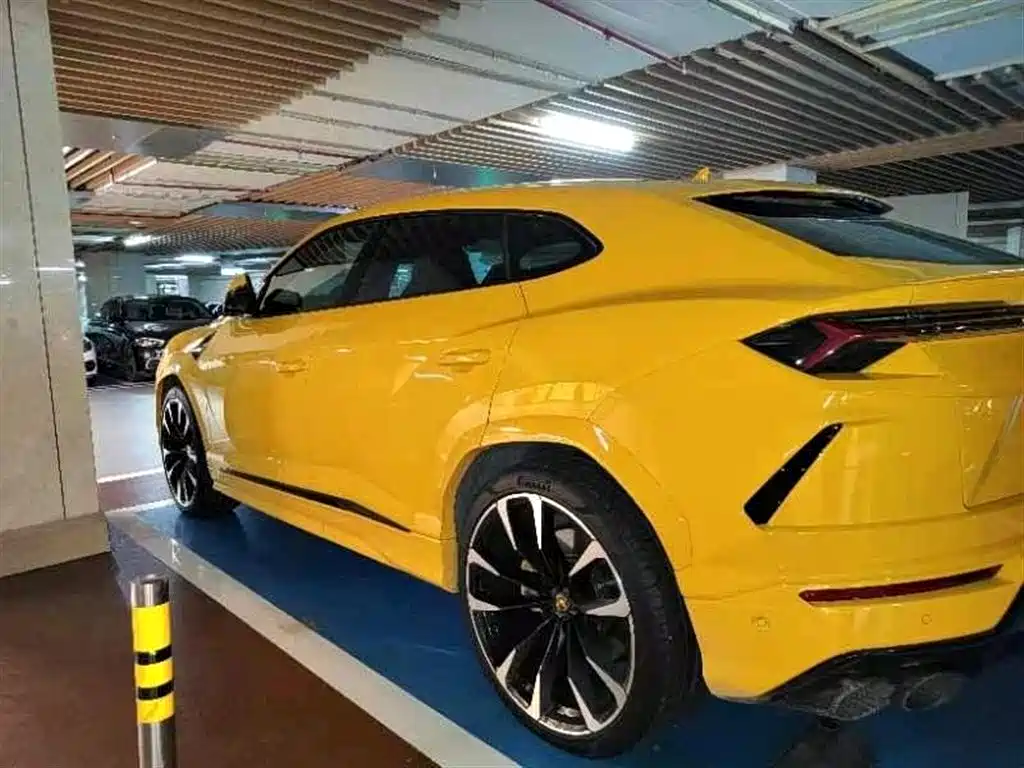 Lamborghini Urus 2021 4.0T V8 фото 9