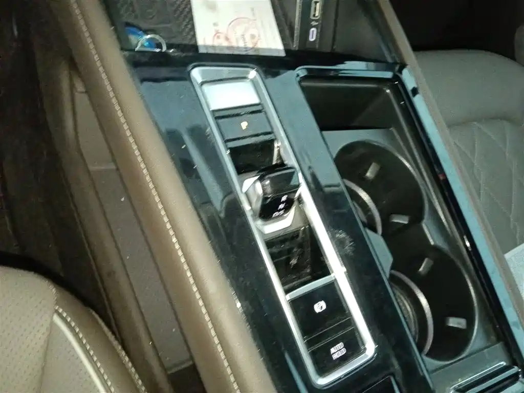 Volkswagen Viloran 2024 380TSI Executive Edition фото 10