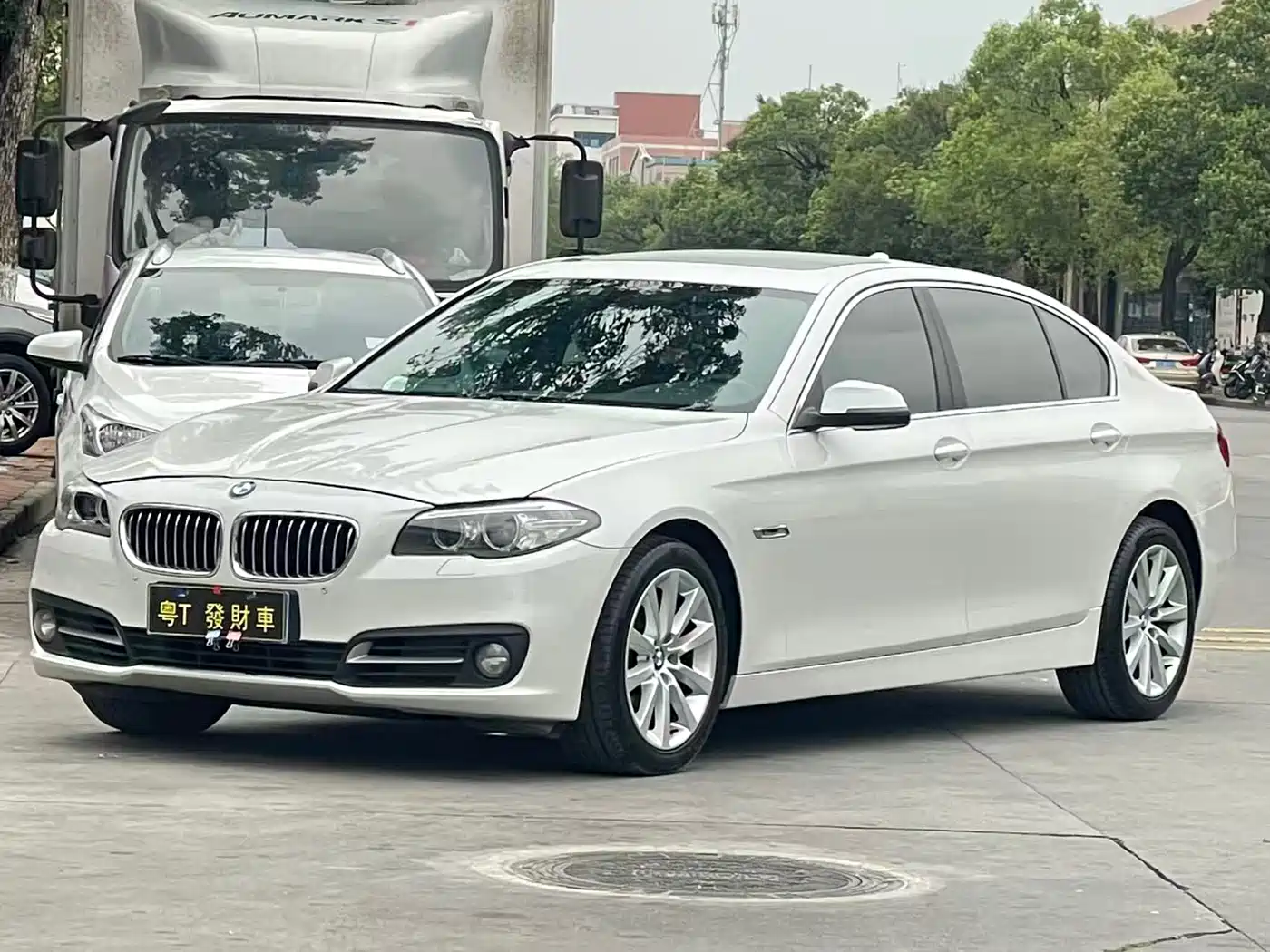 BMW 5 Series 2014 528Li xDrive Premium